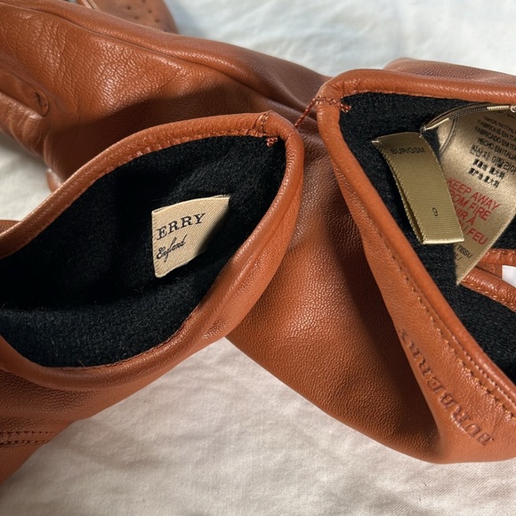 Burberry Lamb Gloves - Picture 9 of 13